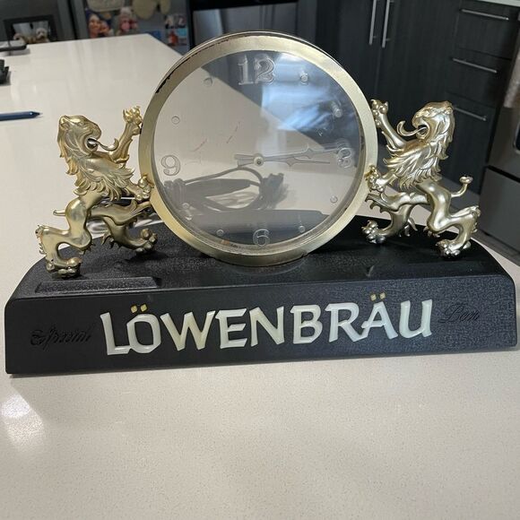 Vintage Löwenbräu Beer Clock Gold Lions Mantel Desk Clock German Brewery Barware - Picture 1 of 6